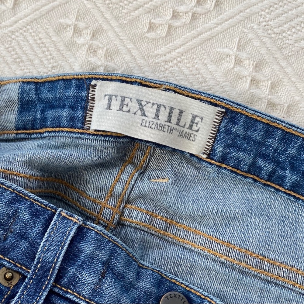 ⭐️ SOLD ⭐️ TEXTILE ELIZABETH JAMES Kate Jeans - Picture 6 of 12